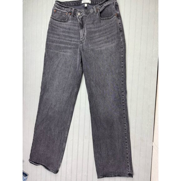 Abercrombie & Fitch Size 32 14XL Womens Jeans Black Curve Love 90s Relaxed - Picture 1 of 3